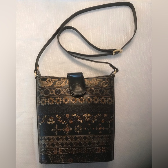 Calja Italian Artistic Leather Crossbody Handbag with Elegant Embossed Pattern - Picture 8 of 14